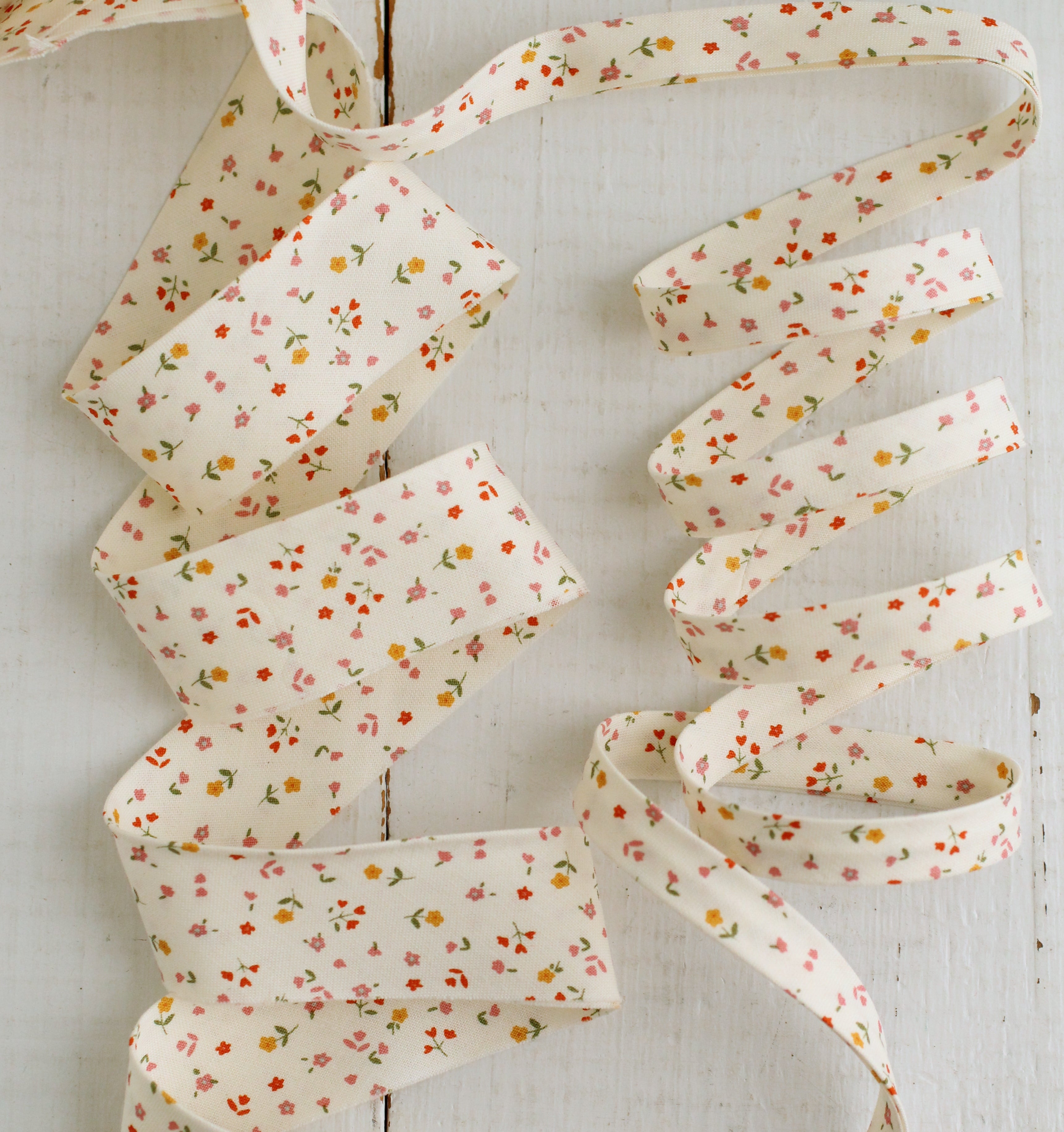 Vintage White Ditsy Floral