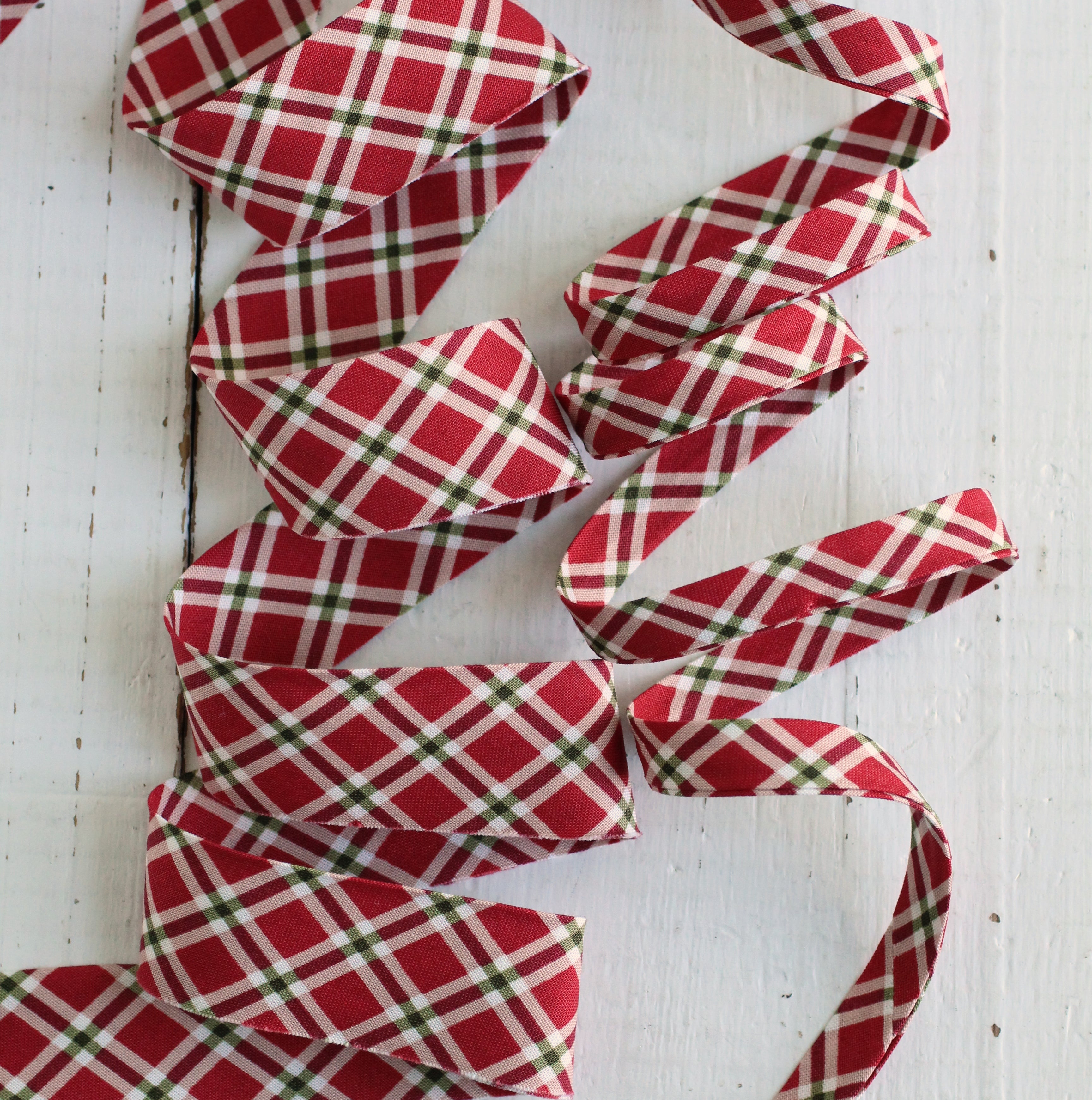 Christmas Plaid Bias Tape & Bias Quilt Binding