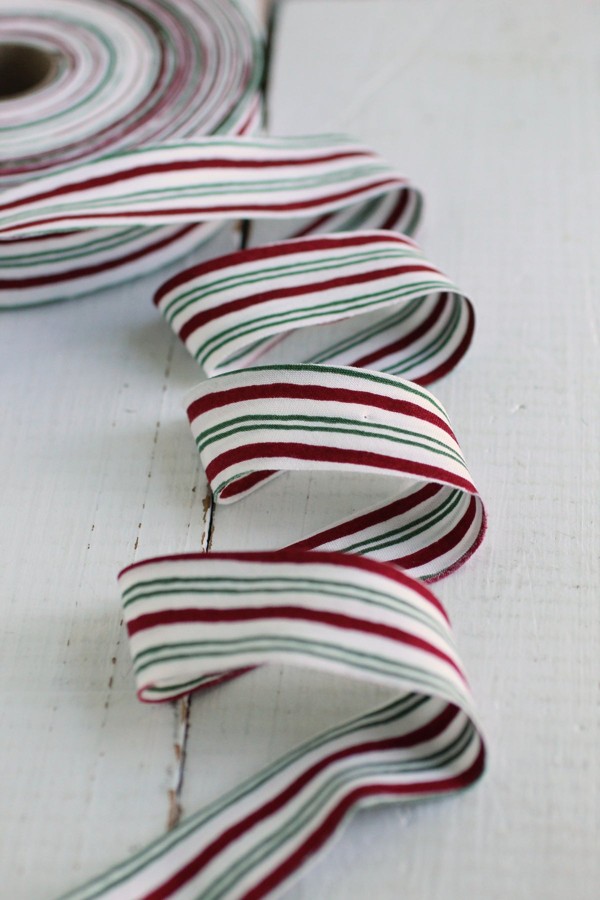 Christmas Candy Cane Stripe Bias Tape & Bias Quilt Binding, Red Green