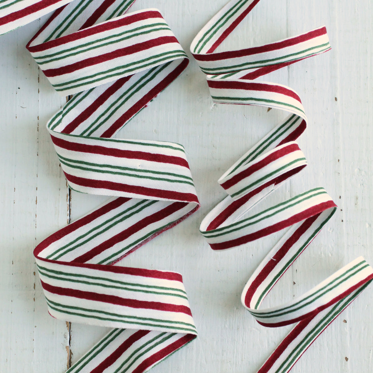 Christmas Candy Cane Stripe Bias Tape & Bias Quilt Binding, Red Green