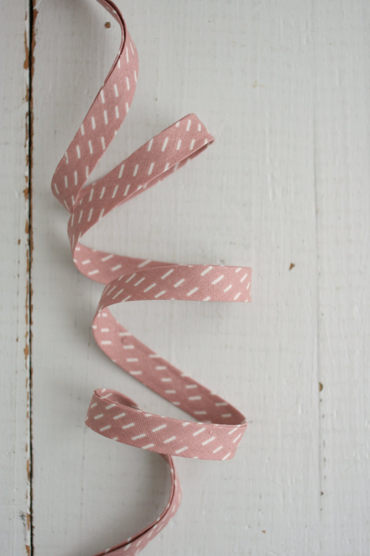 Rose Pink Dashes Bias Tape & Bias Quilt Binding