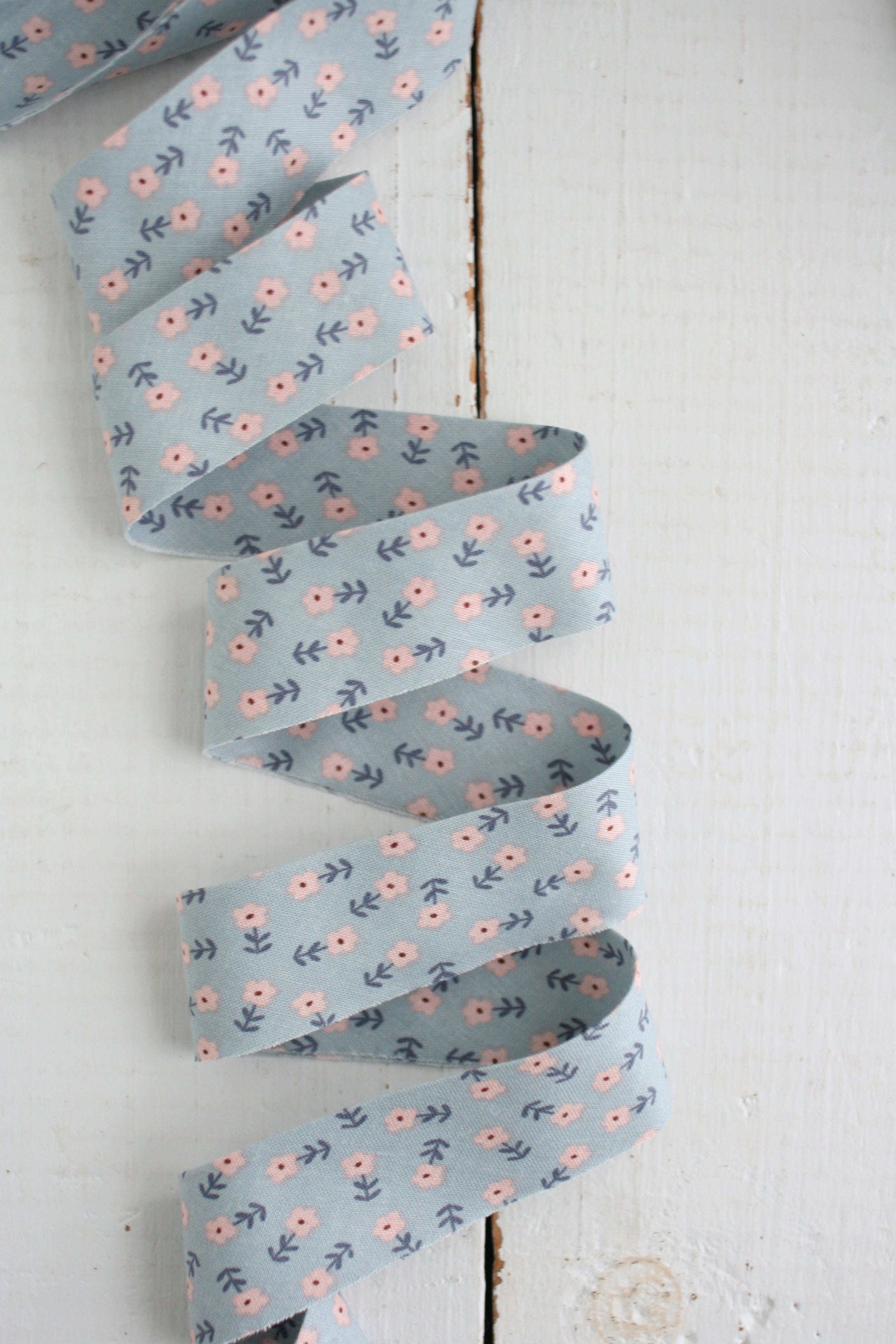 Light Blue Cottage Floral Bias Tape & Bias Quilt Binding