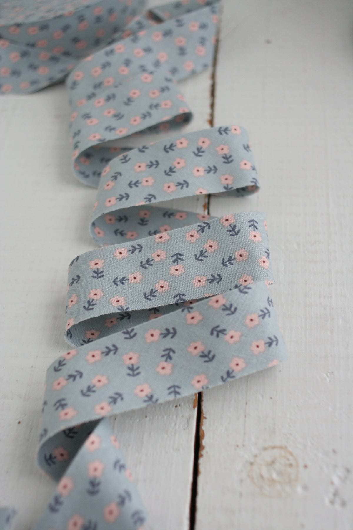 Light Blue Cottage Floral Bias Tape & Bias Quilt Binding