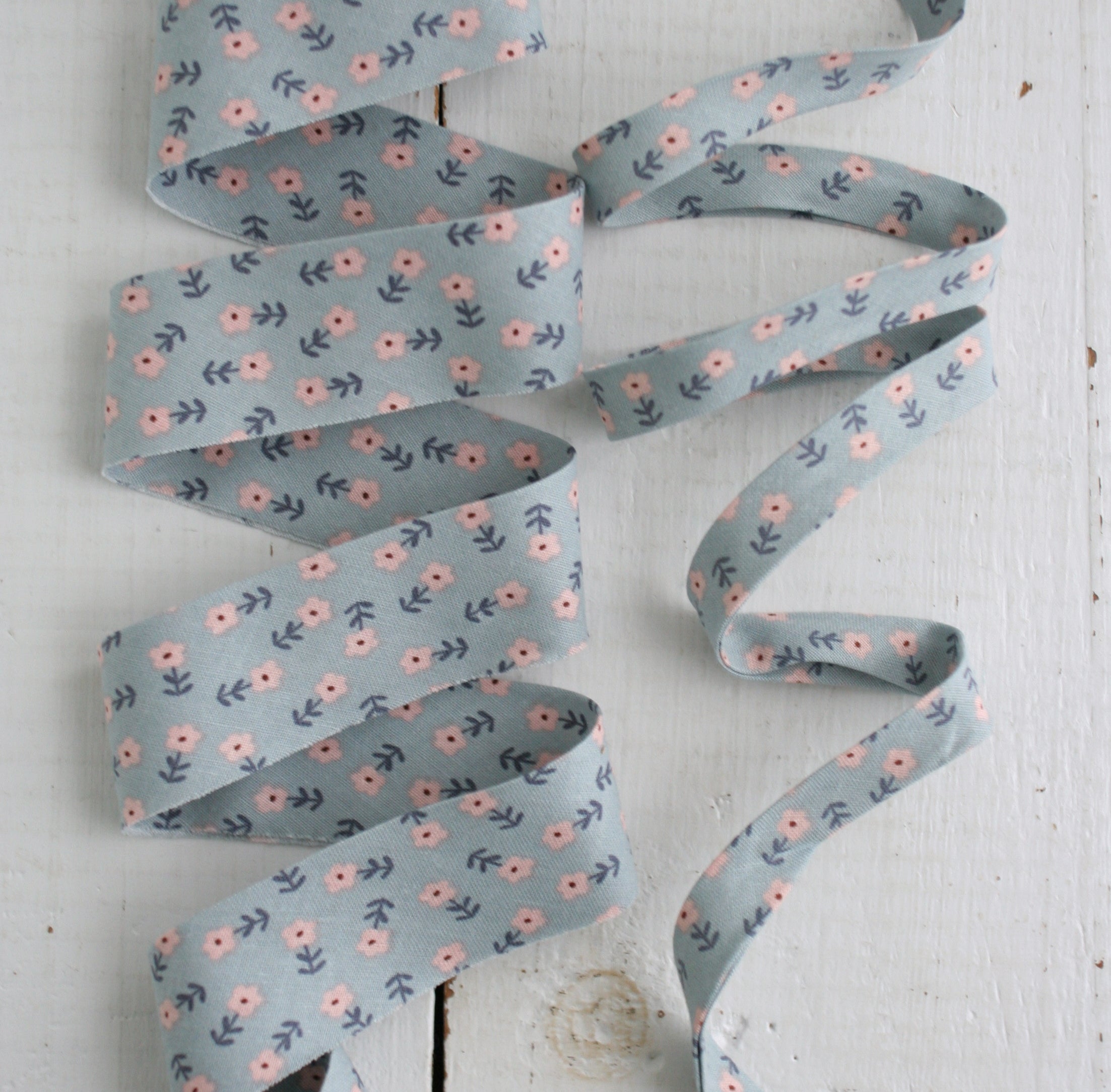 Light Blue Cottage Floral Bias Tape & Bias Quilt Binding