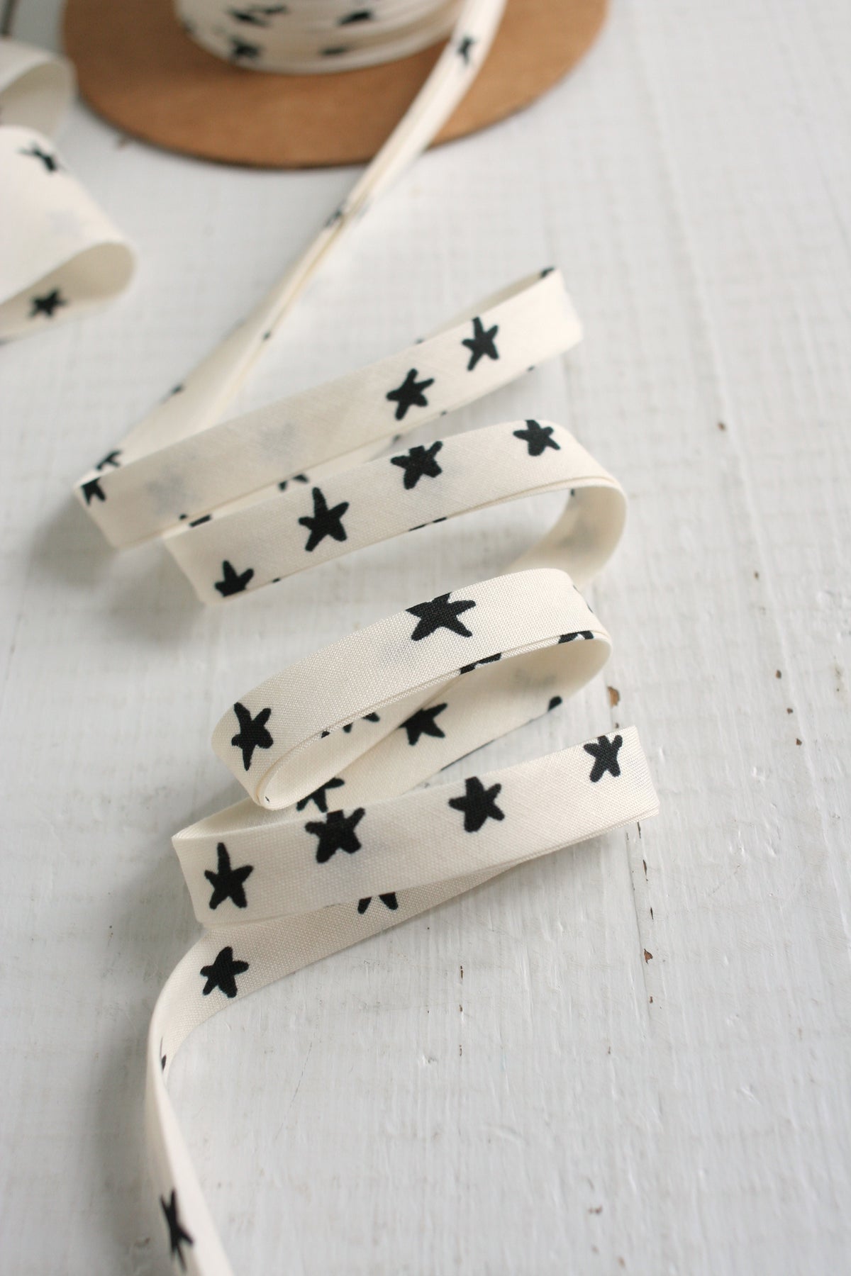 Starry Natural + Black Bias Tape Bias Quilt Binding