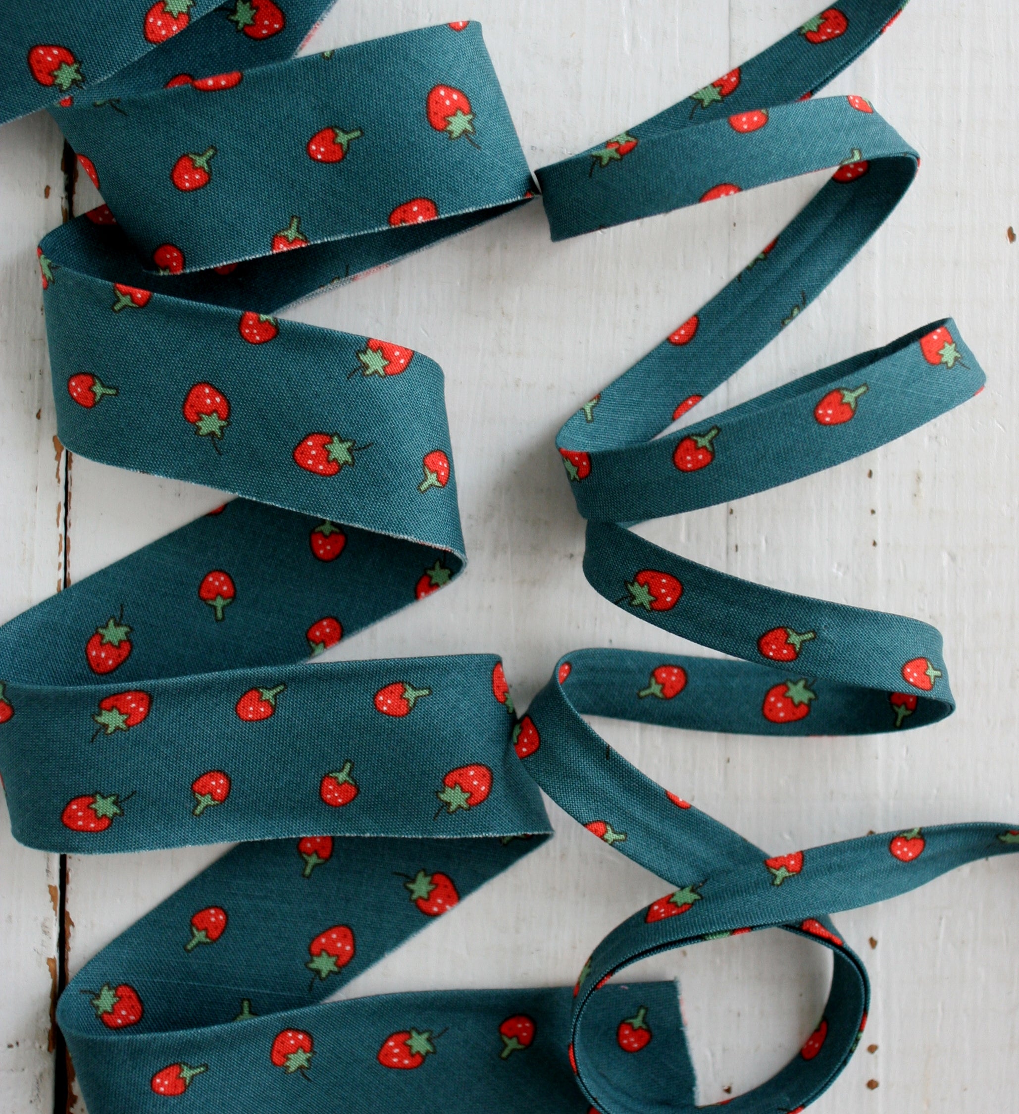 Blue Strawberries Bias Tape Bias Quilt Binding